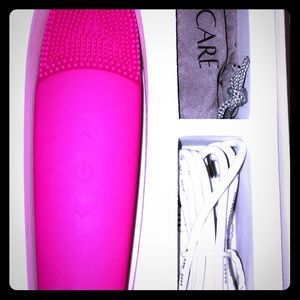 Laxcare silicone facial brush (heated)